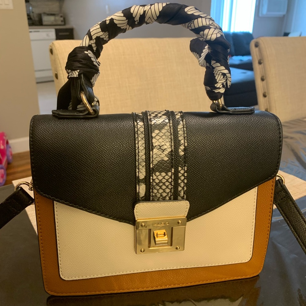 Aldo structured crossbody bag - Picture 5 of 8